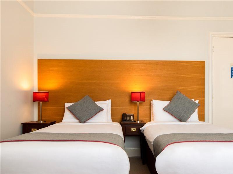 Oyo The Regency, Clifton Bristol Hotel Buitenkant foto
