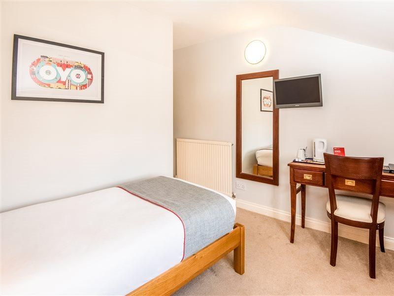 Oyo The Regency, Clifton Bristol Hotel Buitenkant foto