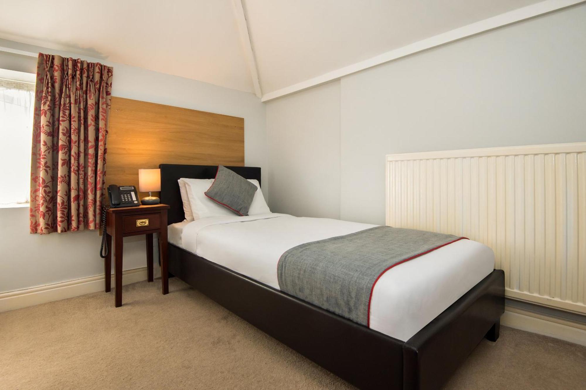 Oyo The Regency, Clifton Bristol Hotel Buitenkant foto