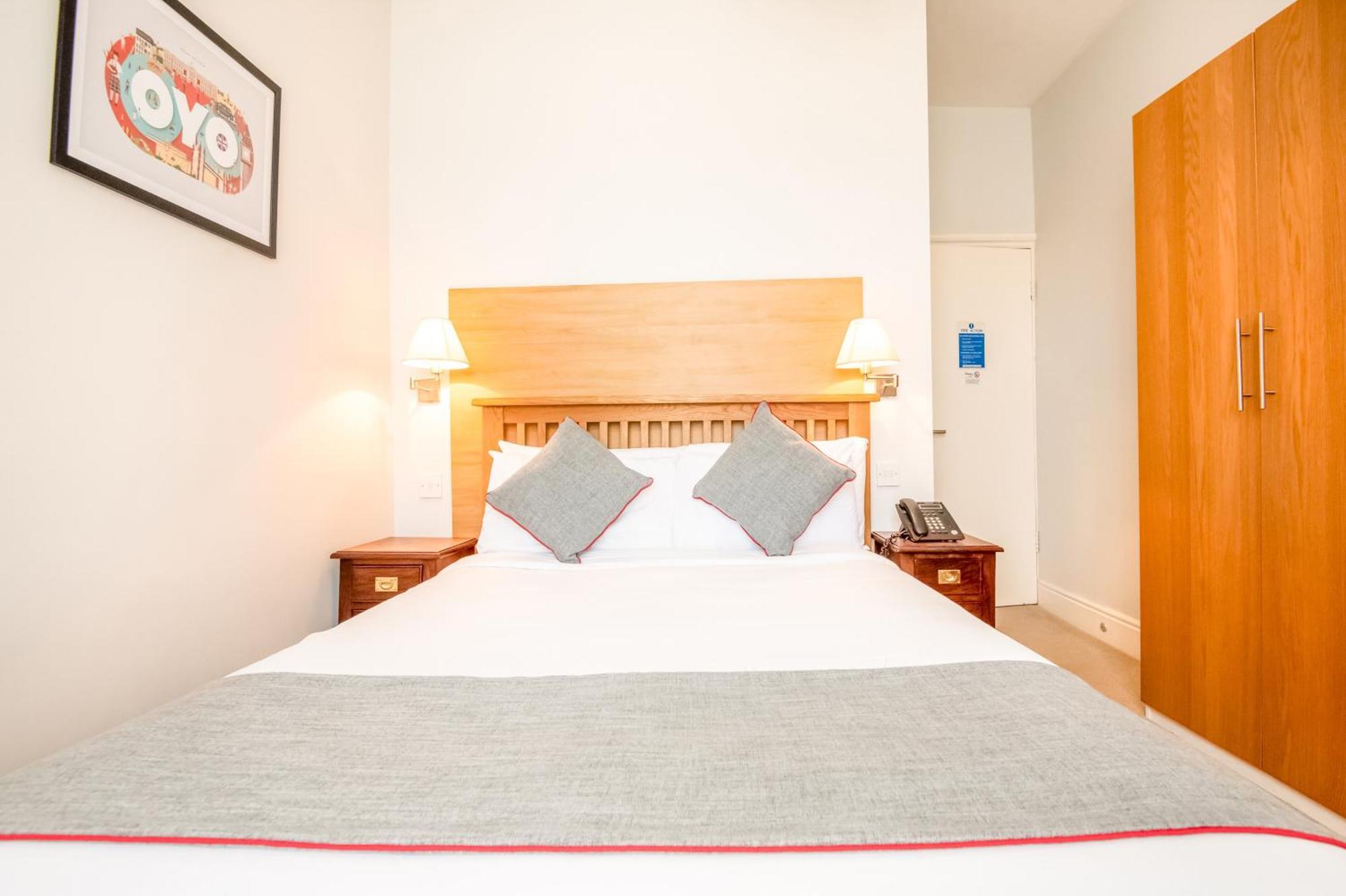Oyo The Regency, Clifton Bristol Hotel Buitenkant foto
