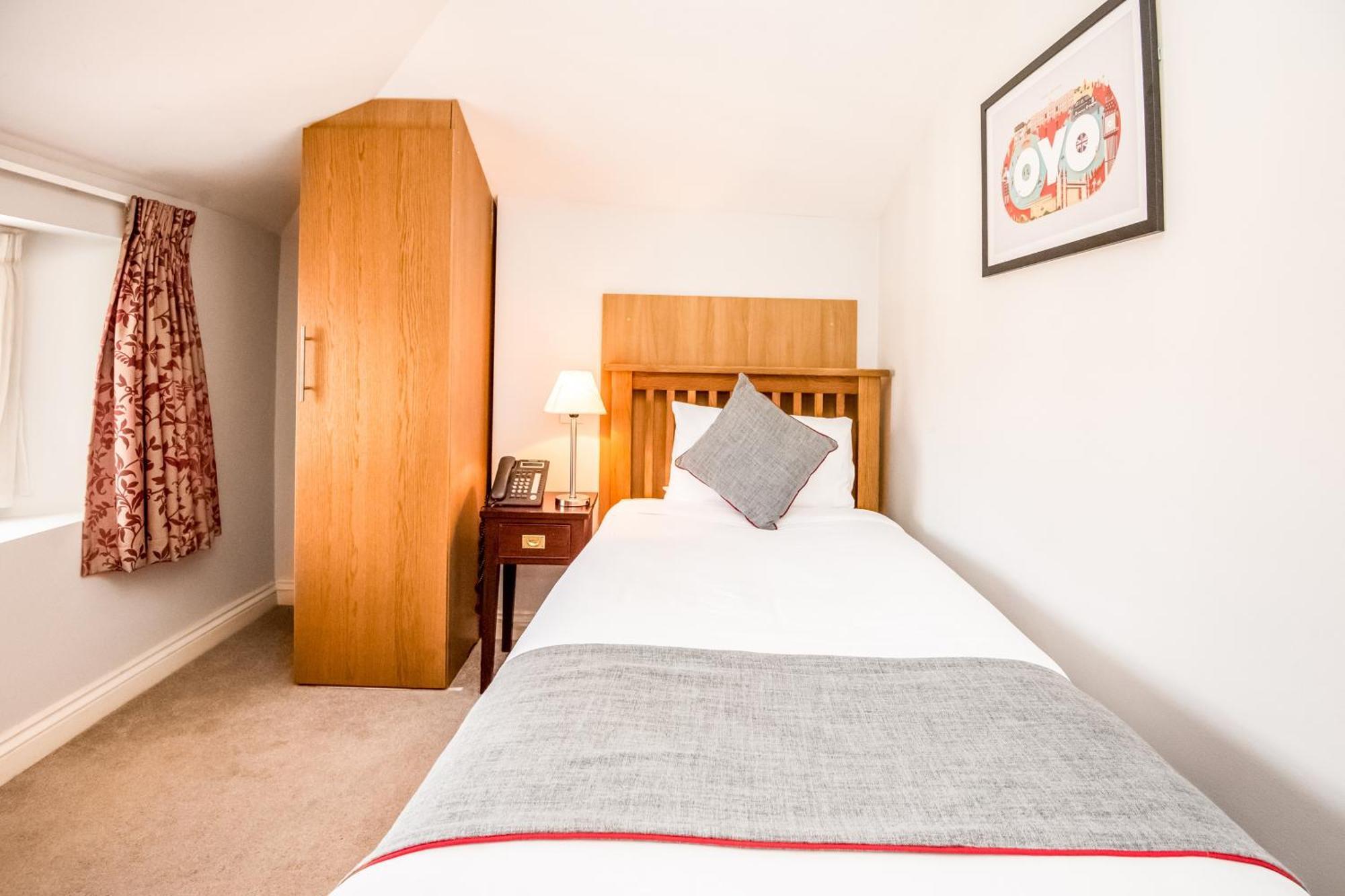 Oyo The Regency, Clifton Bristol Hotel Buitenkant foto