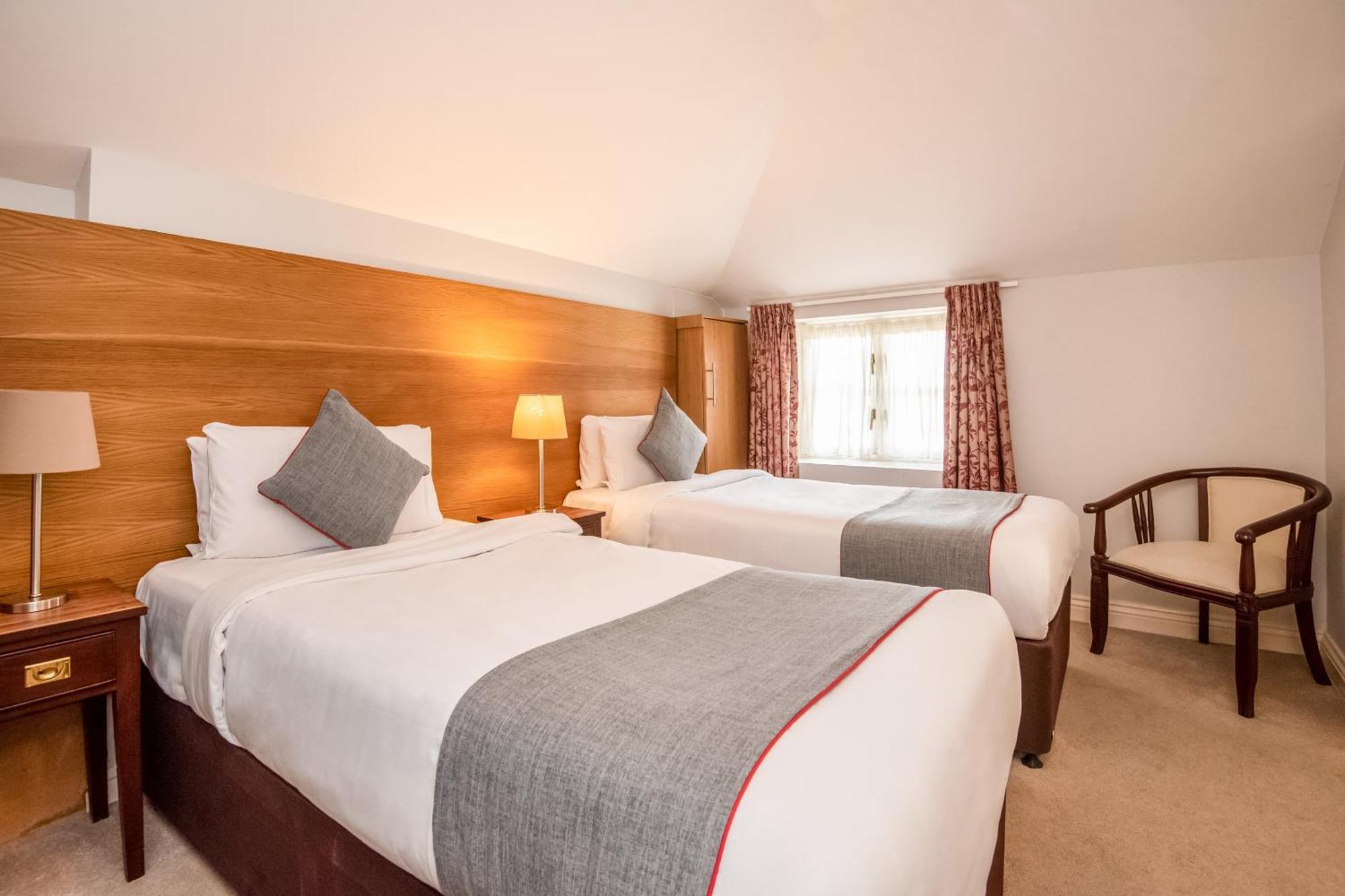 Oyo The Regency, Clifton Bristol Hotel Buitenkant foto