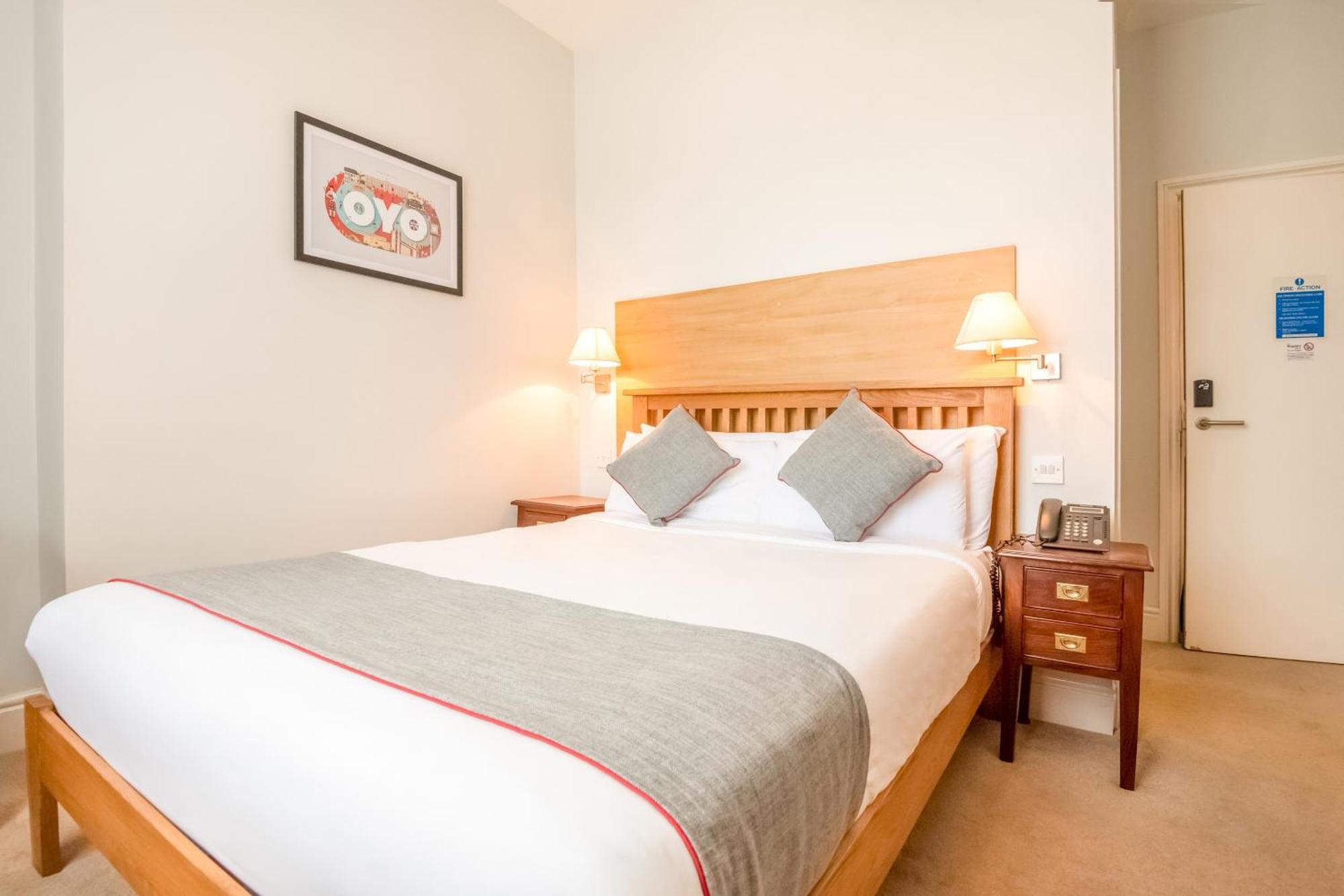 Oyo The Regency, Clifton Bristol Hotel Buitenkant foto