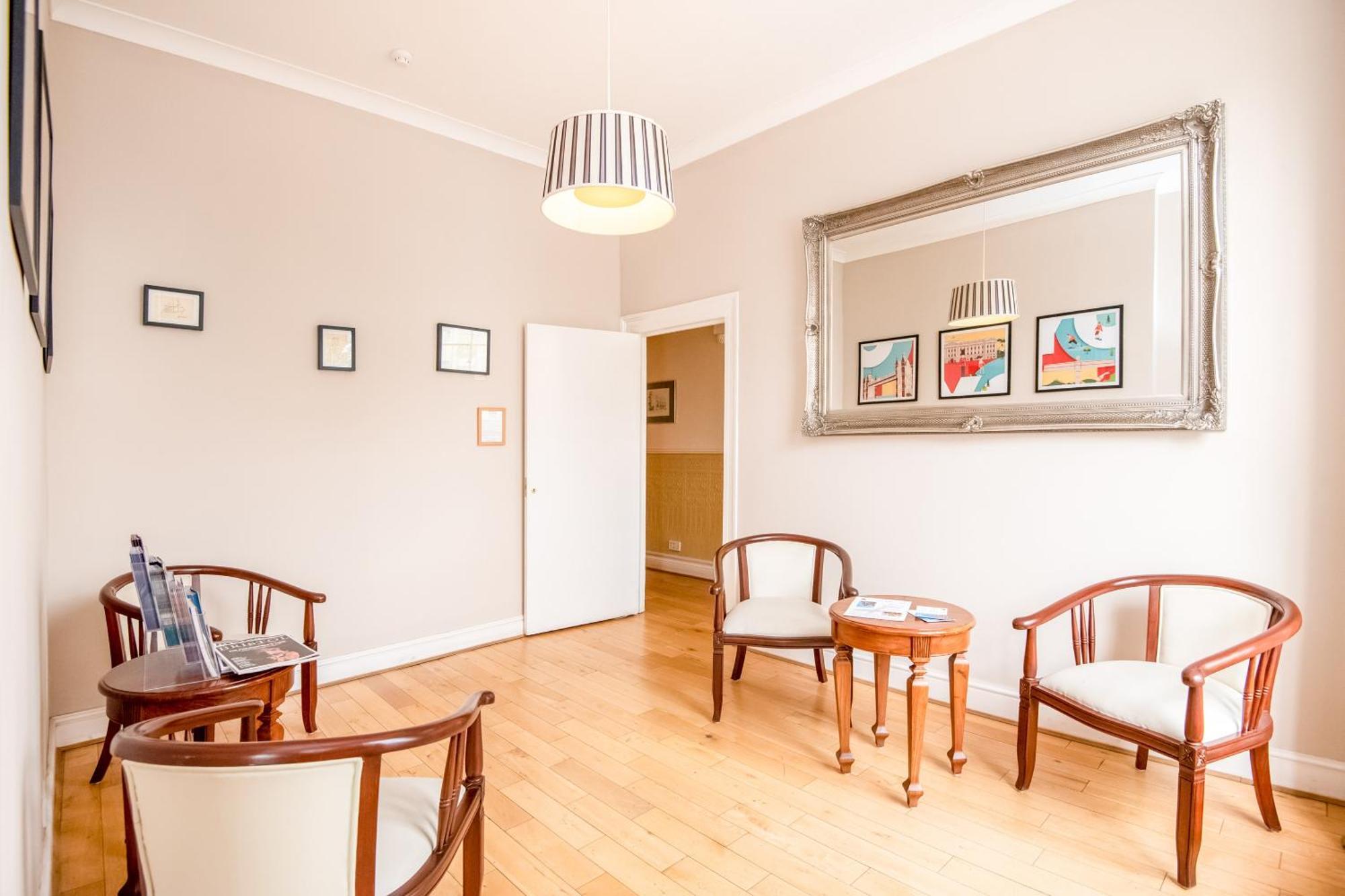 Oyo The Regency, Clifton Bristol Hotel Buitenkant foto