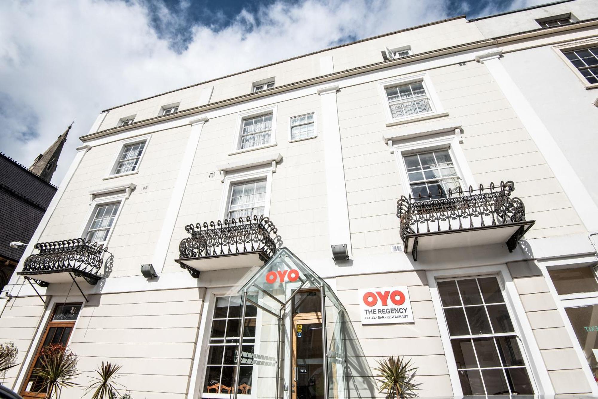 Oyo The Regency, Clifton Bristol Hotel Buitenkant foto
