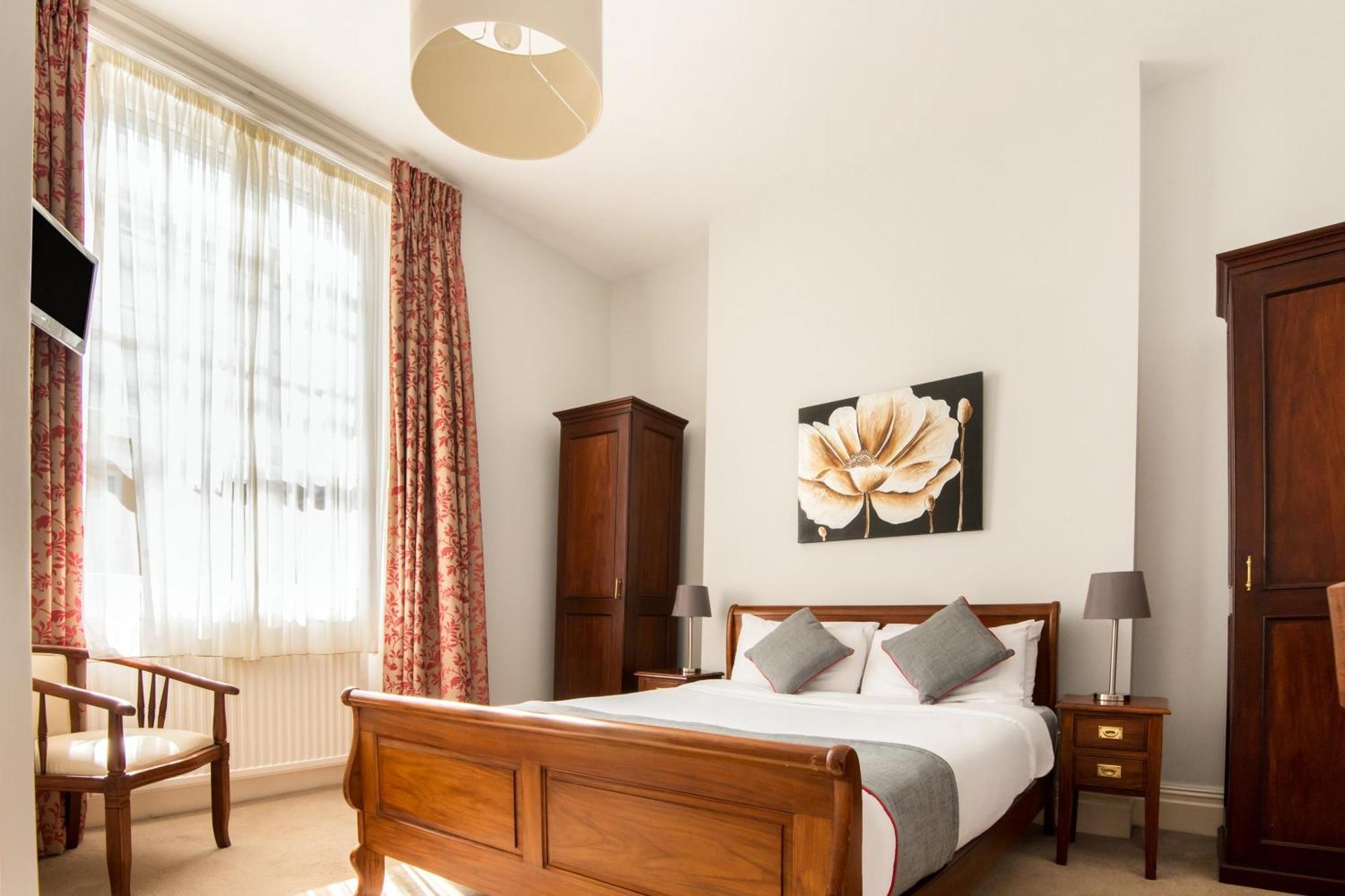 Oyo The Regency, Clifton Bristol Hotel Buitenkant foto