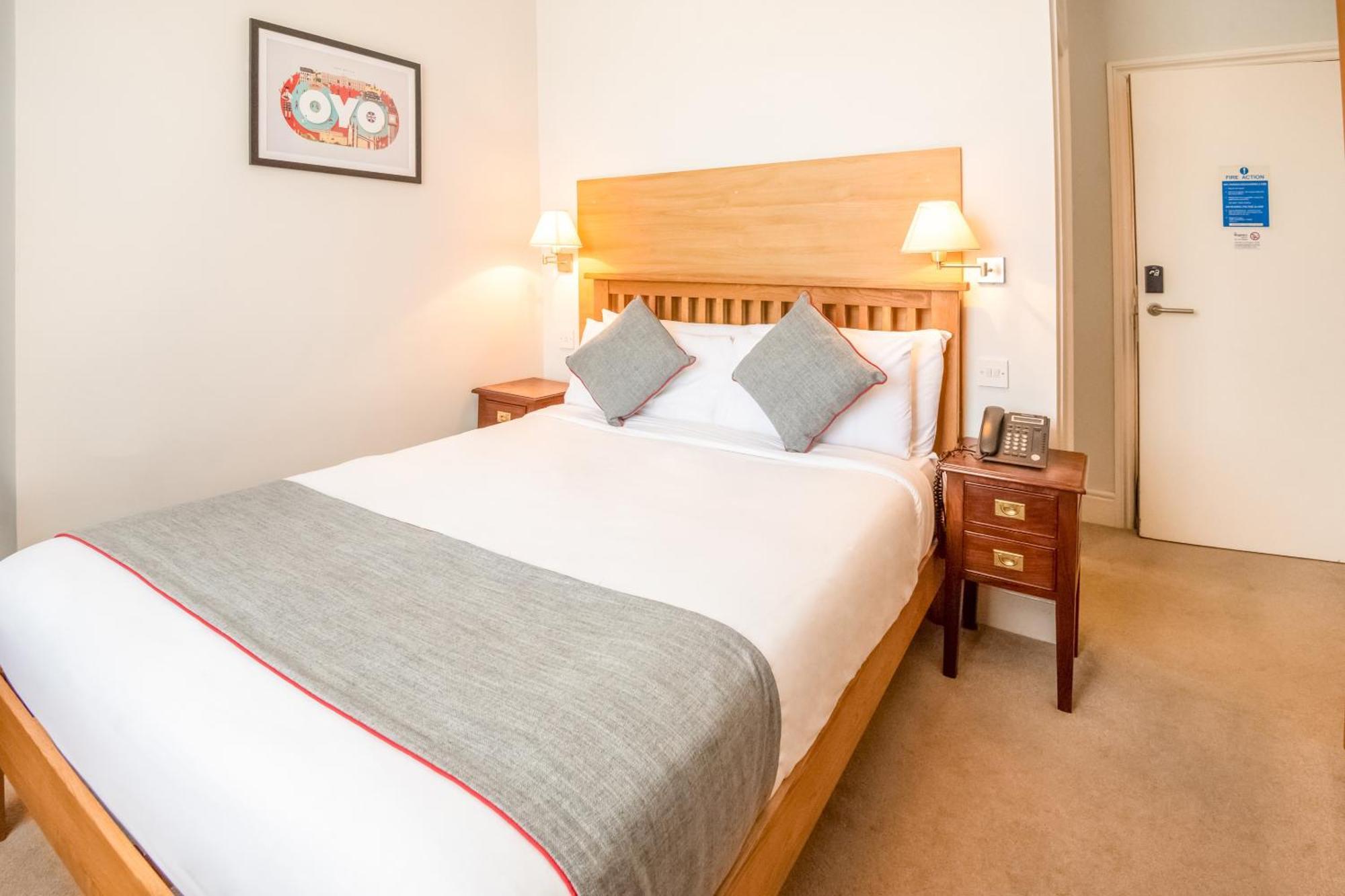 Oyo The Regency, Clifton Bristol Hotel Buitenkant foto