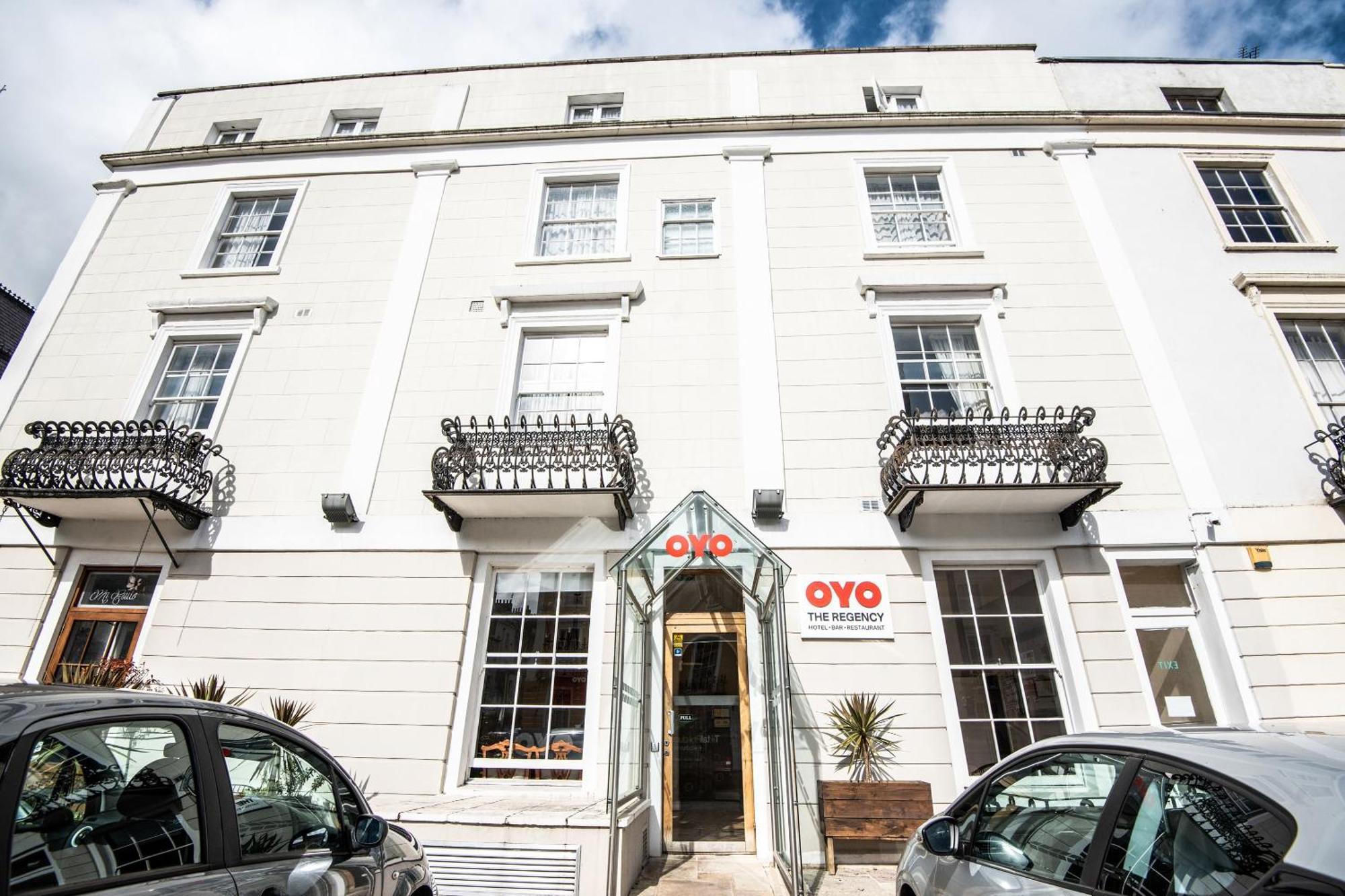 Oyo The Regency, Clifton Bristol Hotel Buitenkant foto