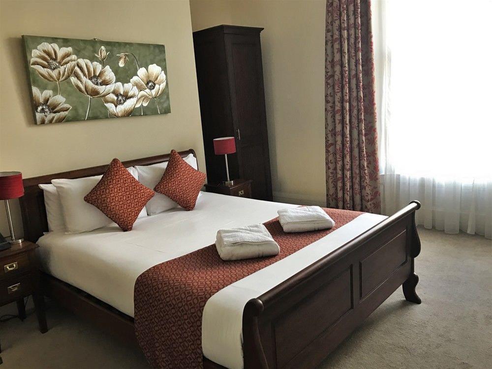Oyo The Regency, Clifton Bristol Hotel Buitenkant foto